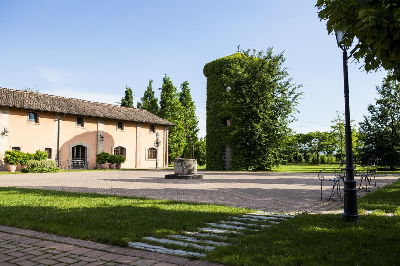 Relais Cascina Scottina Casa de hóspedes Cadeo Exterior foto
